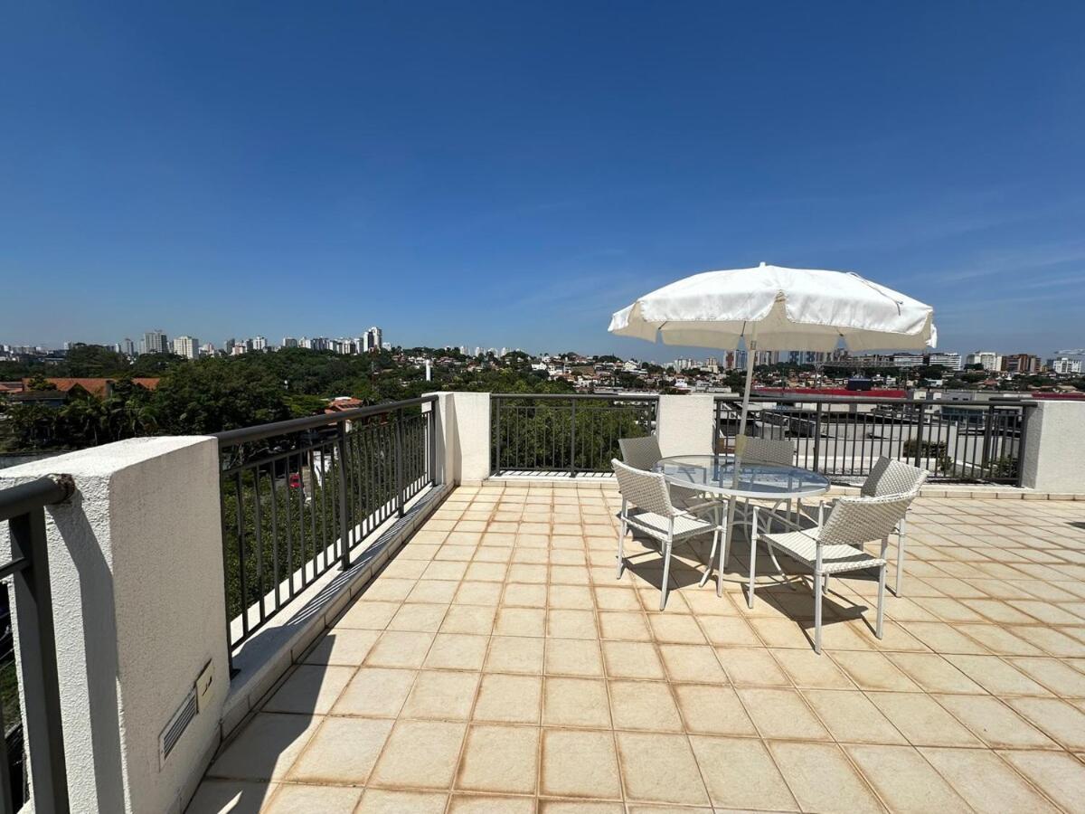 Cobertura Com Dois Quartos Em Frente Ao Einstein E Estadio Do Morumbis Minima 3 Diarias Apartamento *